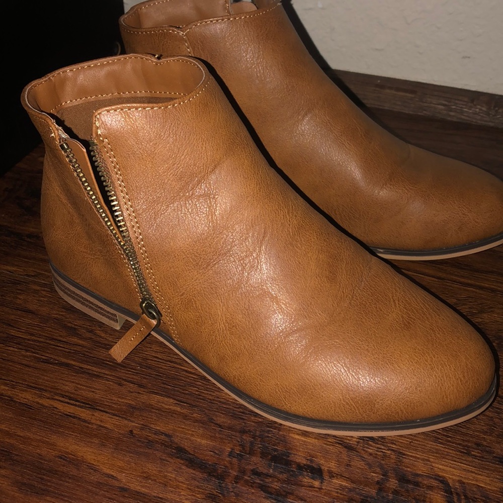 Cat & Jack Booties